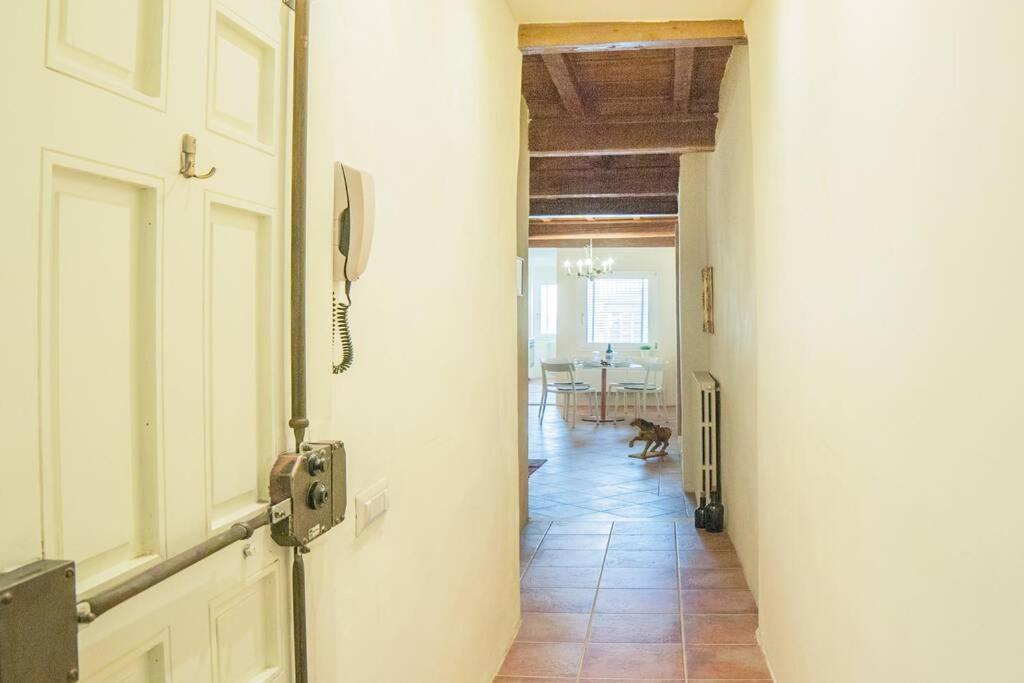 Cozy Macci Flat 4 People Near Santa Croce Square Apartment Florence Exterior photo